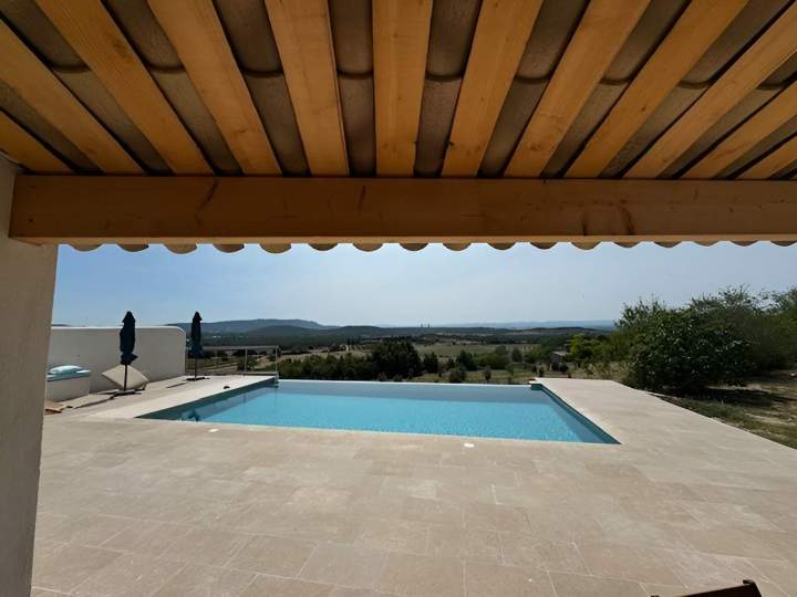 Création de piscine Saint-Paul-Trois-Châteaux